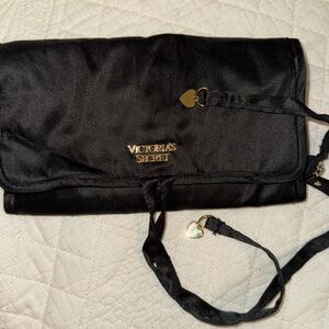 VICTORIAS SECRET MAKEUP TRAVEL BAG
